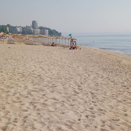 גולדן סנדס Family Hotel Globus מראה חיצוני תמונה